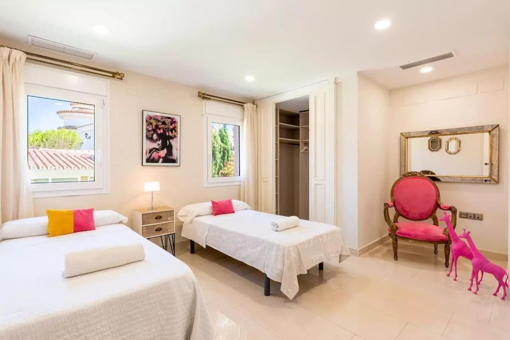 Ohana Luxury Villa With Heated Pool Malaga Exterior photo