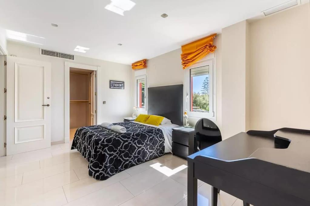 Ohana Luxury Villa With Heated Pool Malaga Exterior photo